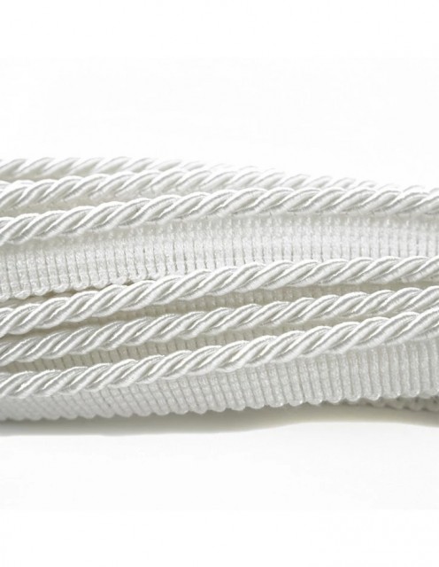 KM12200_white